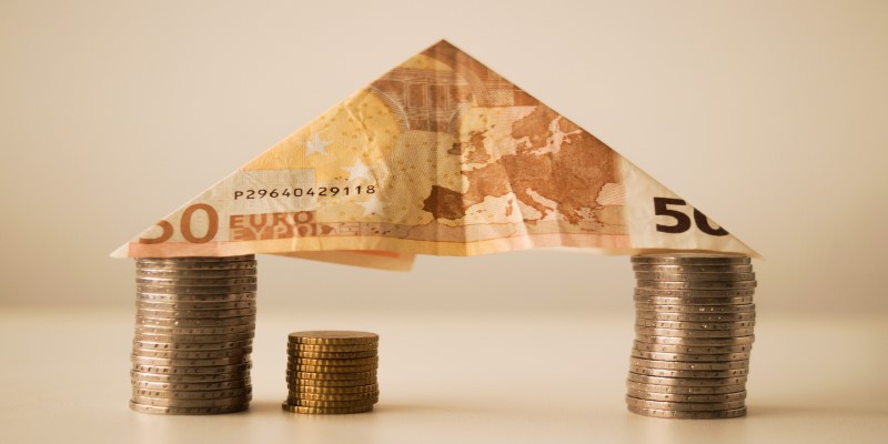 Understanding the 5 Countries Leading With the Lowest Loan Rates